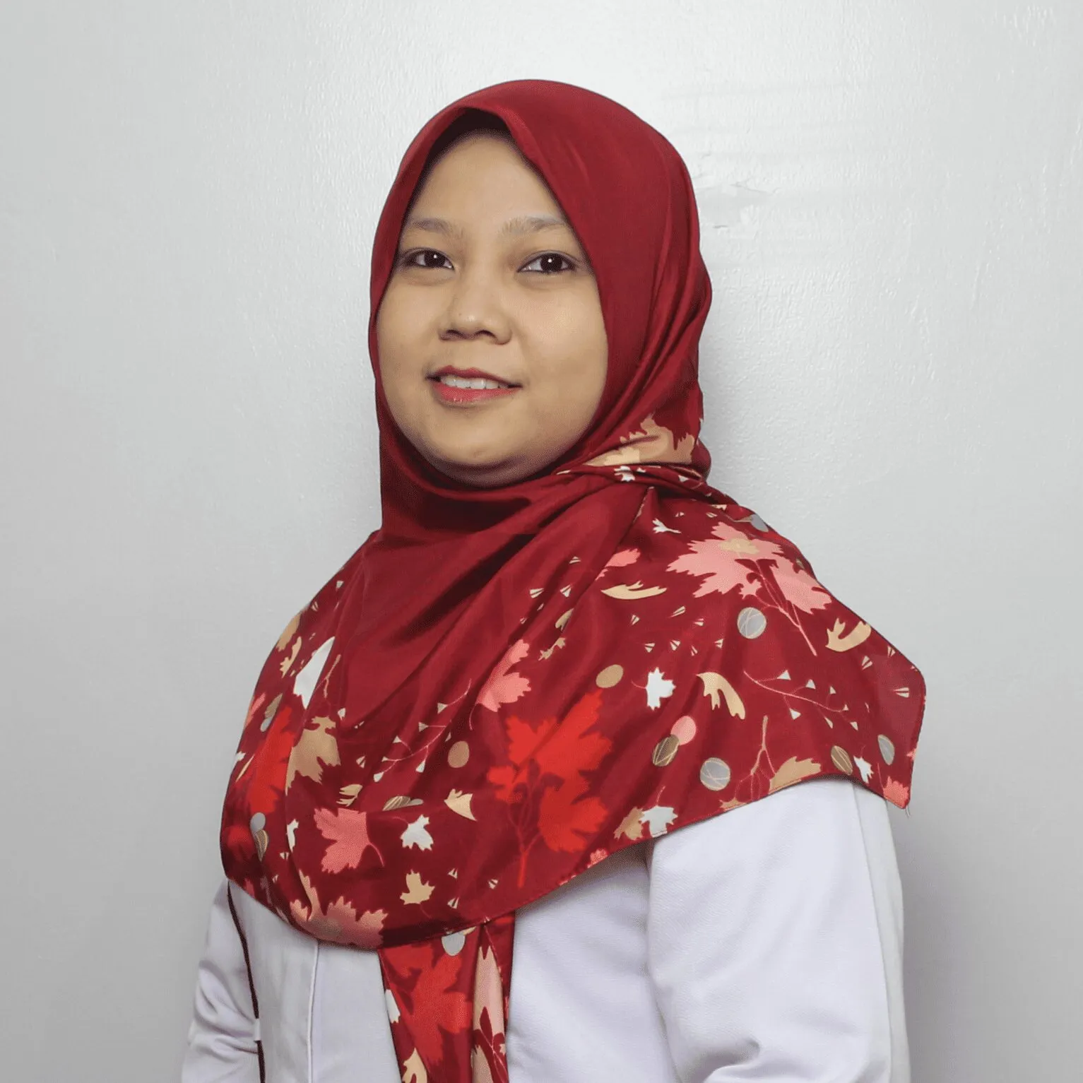 Nudiya Lisholati, M.Pd., Dipl. Mont.